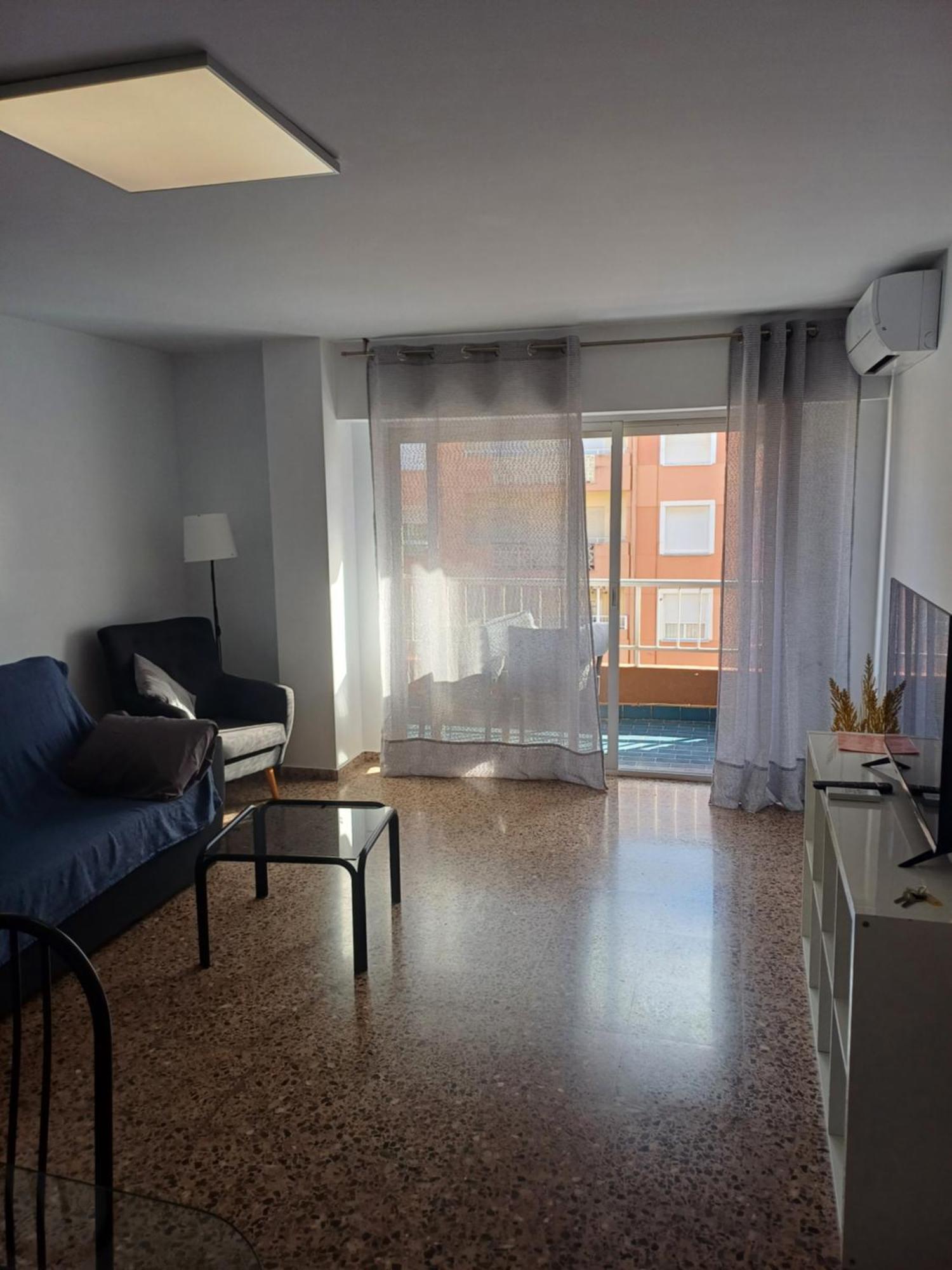 Apartment Centre *